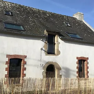 https://keraudren-rhuys-longere-xviiie-10-pers-4-chb-plage-a-pied.inbrittany.com