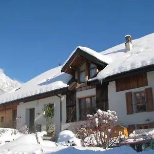 https://le-gite-de-noemie.hotels-rhonealpes.com