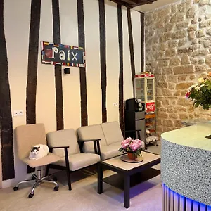 Des Fontaines Hotel