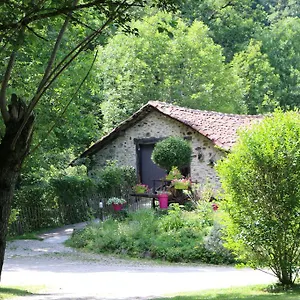 https://camping-moulin-de-chaules.hotels-rhonealpes.com